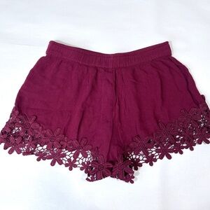 Rue21 Lace Shorts size S Rayon Burgundy red Scalloped Y2k Boho Feminine Flirty